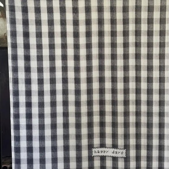 Market of Stars Gingham & Strawberries Scarf - Picture 5 of 5